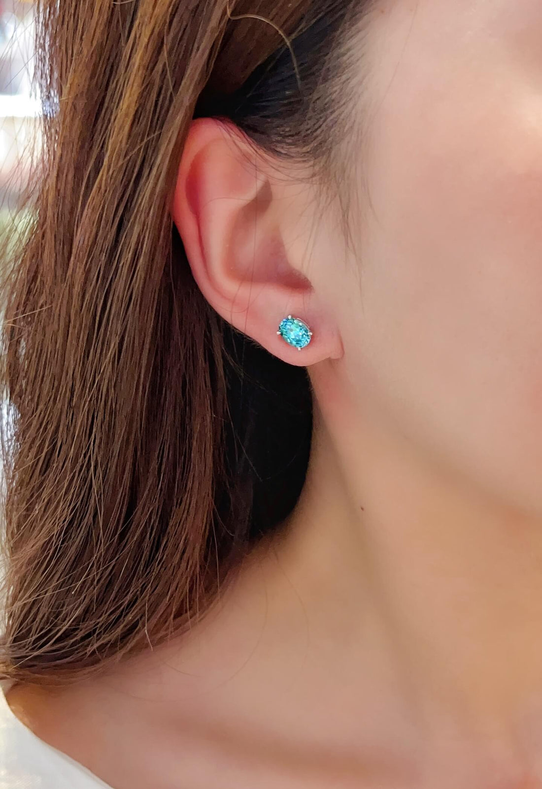 4 prongs oval cut lab grown Paraiba earrings stud
