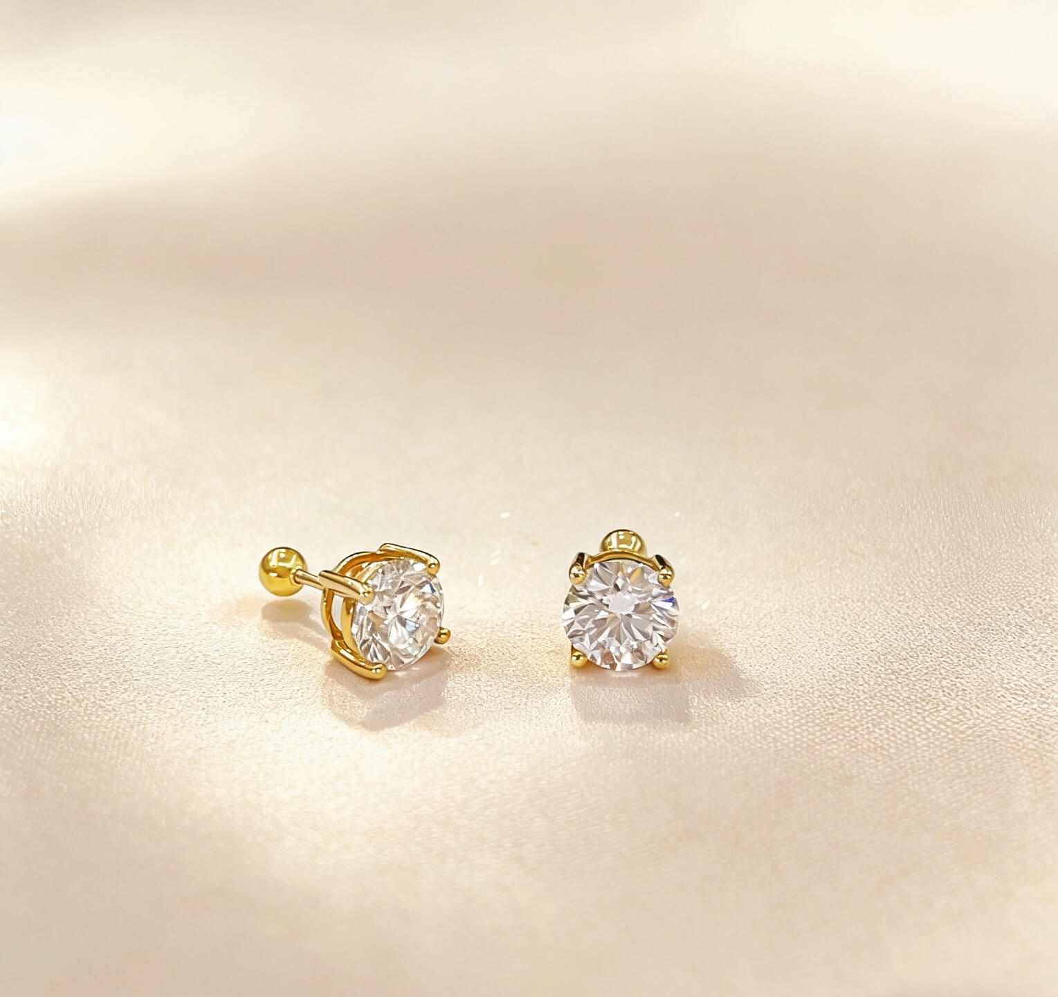 4 prongs round cut lab grown diamond earrings stud