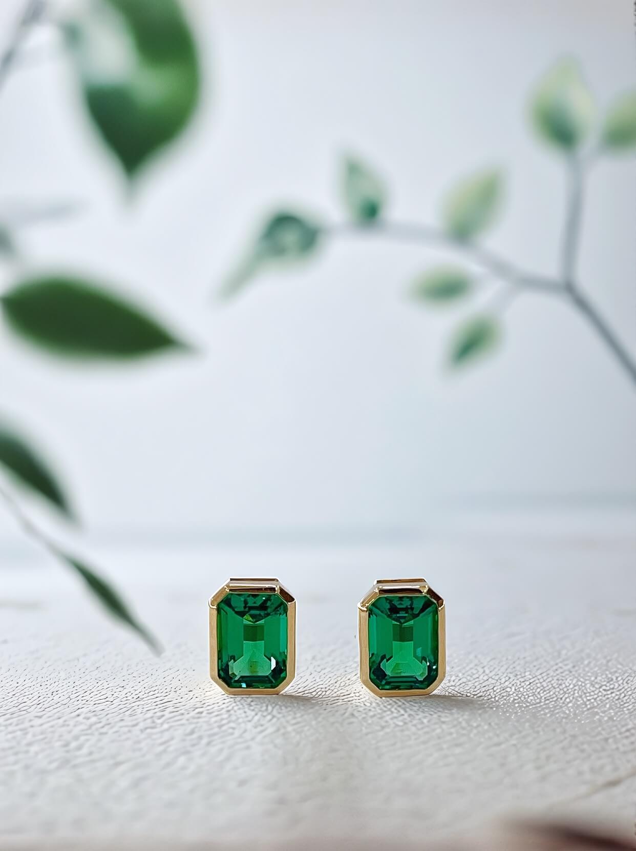 Bezel setting lab grown emerald earrings stud