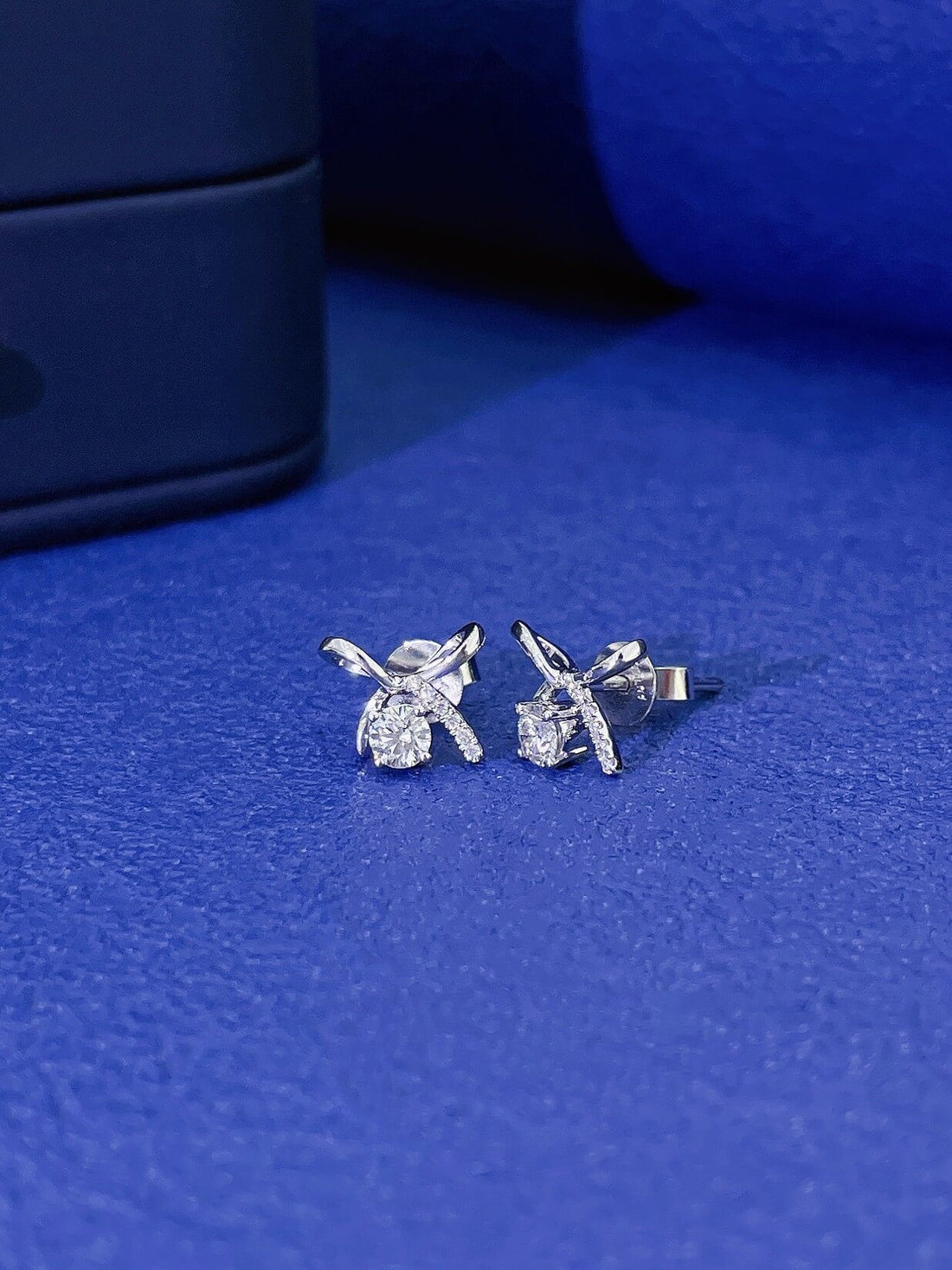 Bow shaped round cut lab grown diamond earrings stud