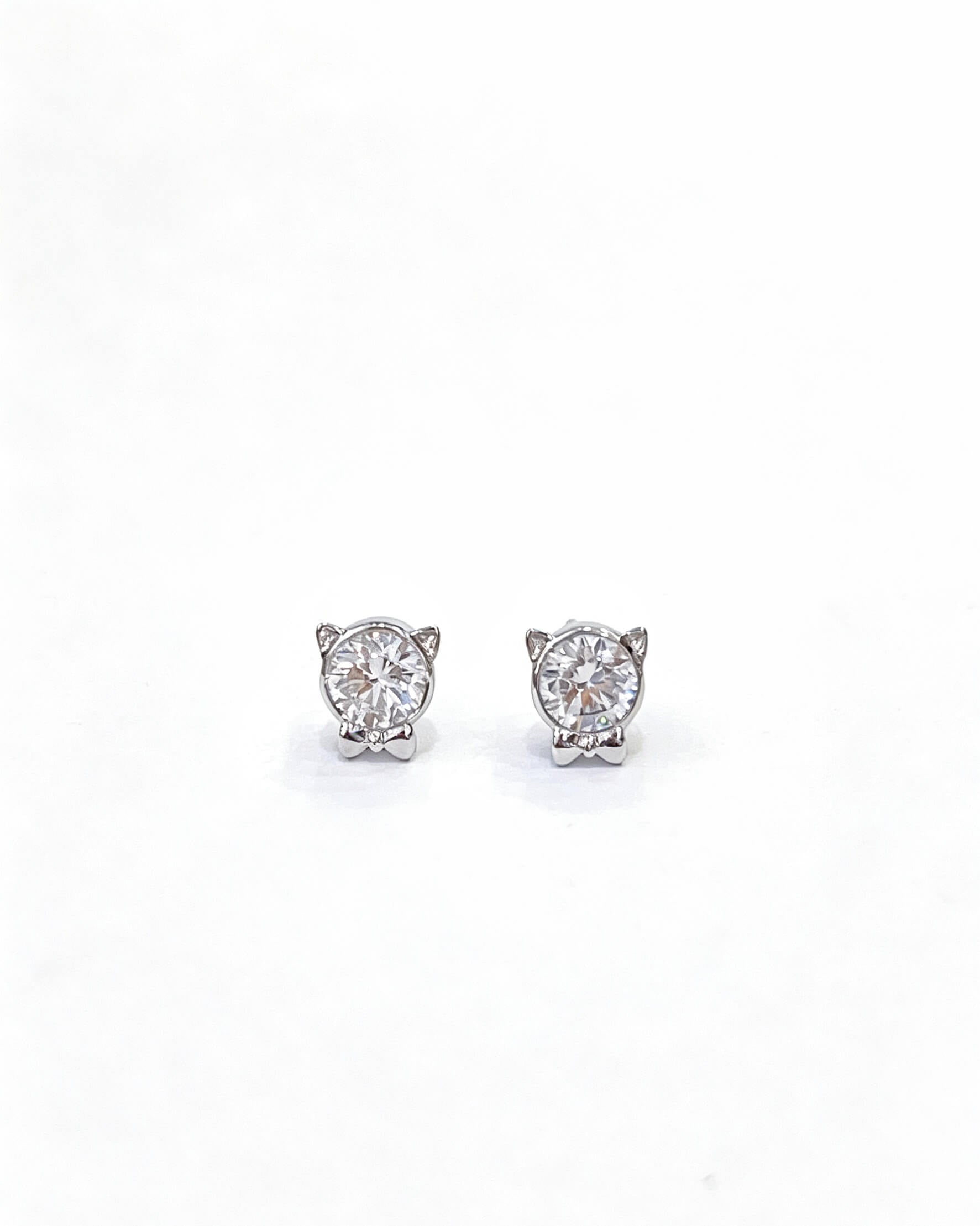 Cat design round cut lab grown diamond earrings stud