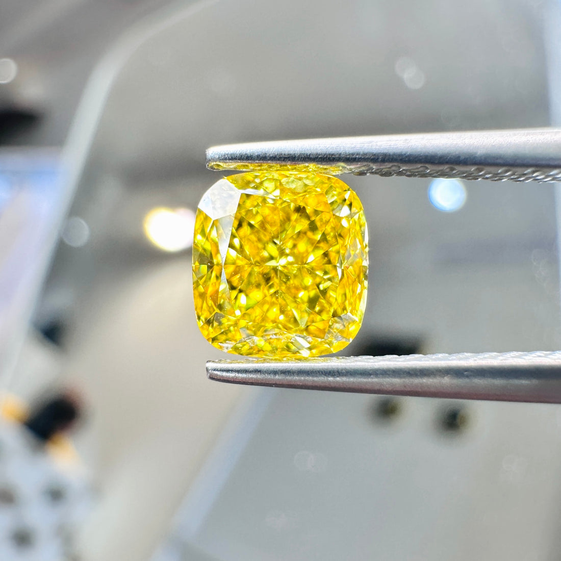 1.75ct VVS2 Cushion Cut Lab Grown Yellow Diamond