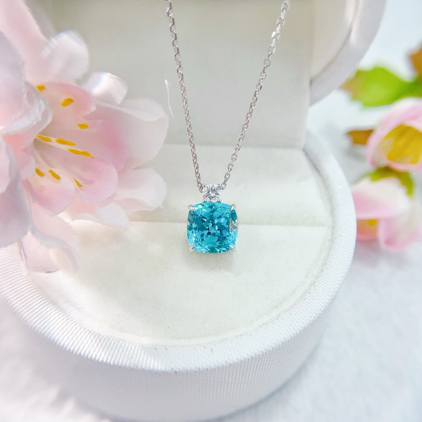 Cushion cut lab grown paraiba pendant necklace