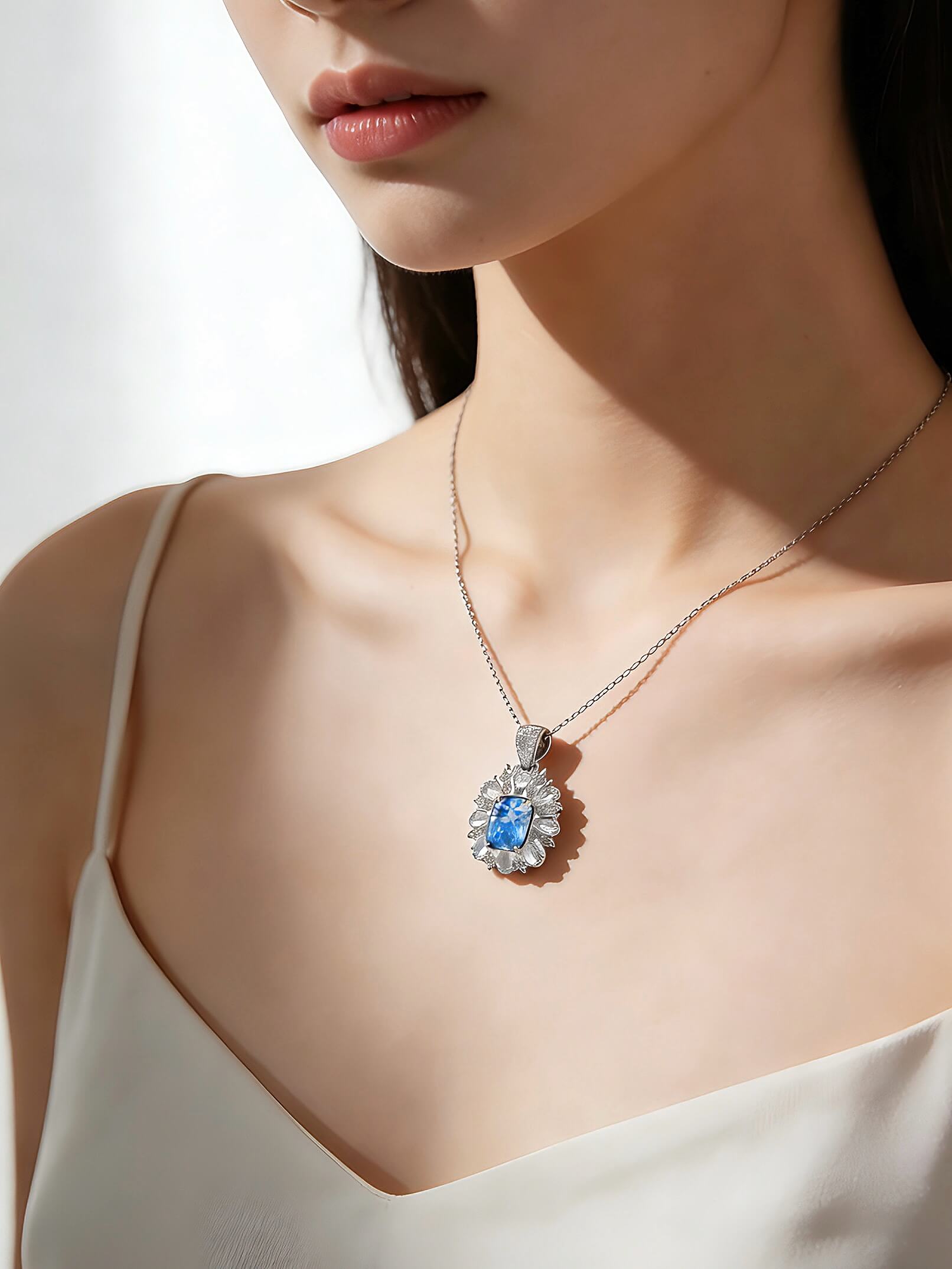18K gold halo setting cushion lab grown diamond engagement ring
