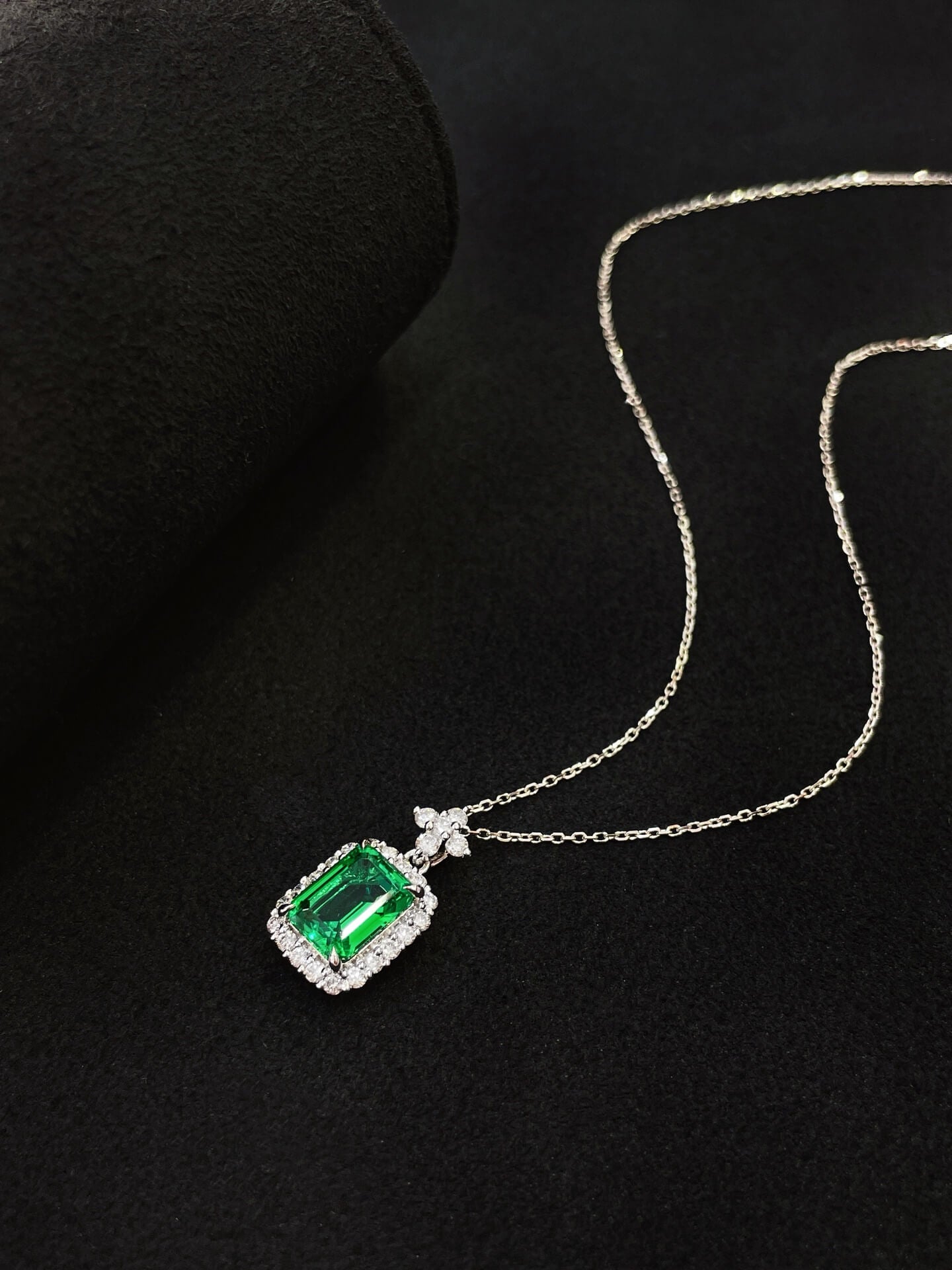 Halo setting emerald cut lab grown emerald pendant necklace
