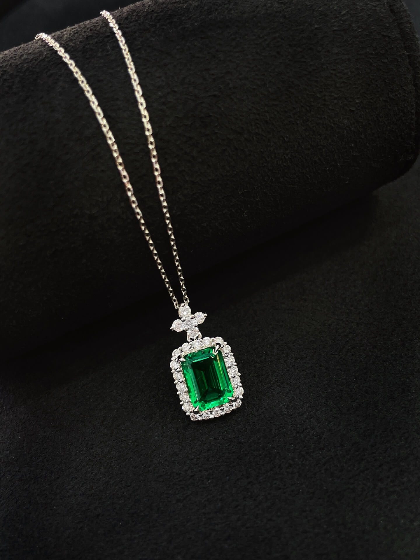 Halo setting emerald cut lab grown emerald pendant necklace