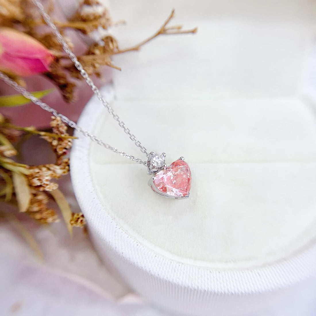 Heart cut lab grown pink diamond pendant necklace