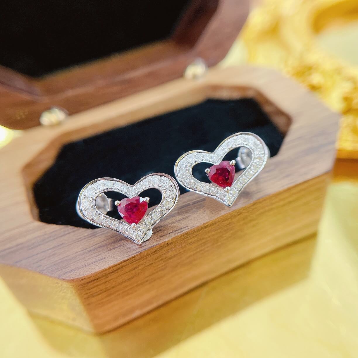 Hollow design hear cut lab grown ruby earrings stud