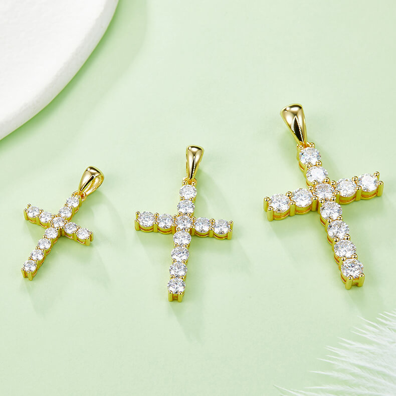 Classic round cut Moissanite cross pendant necklace