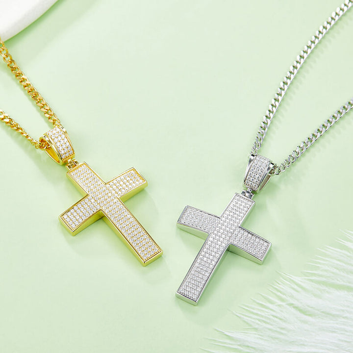 Classic luxury Moissanite cross pendant necklace