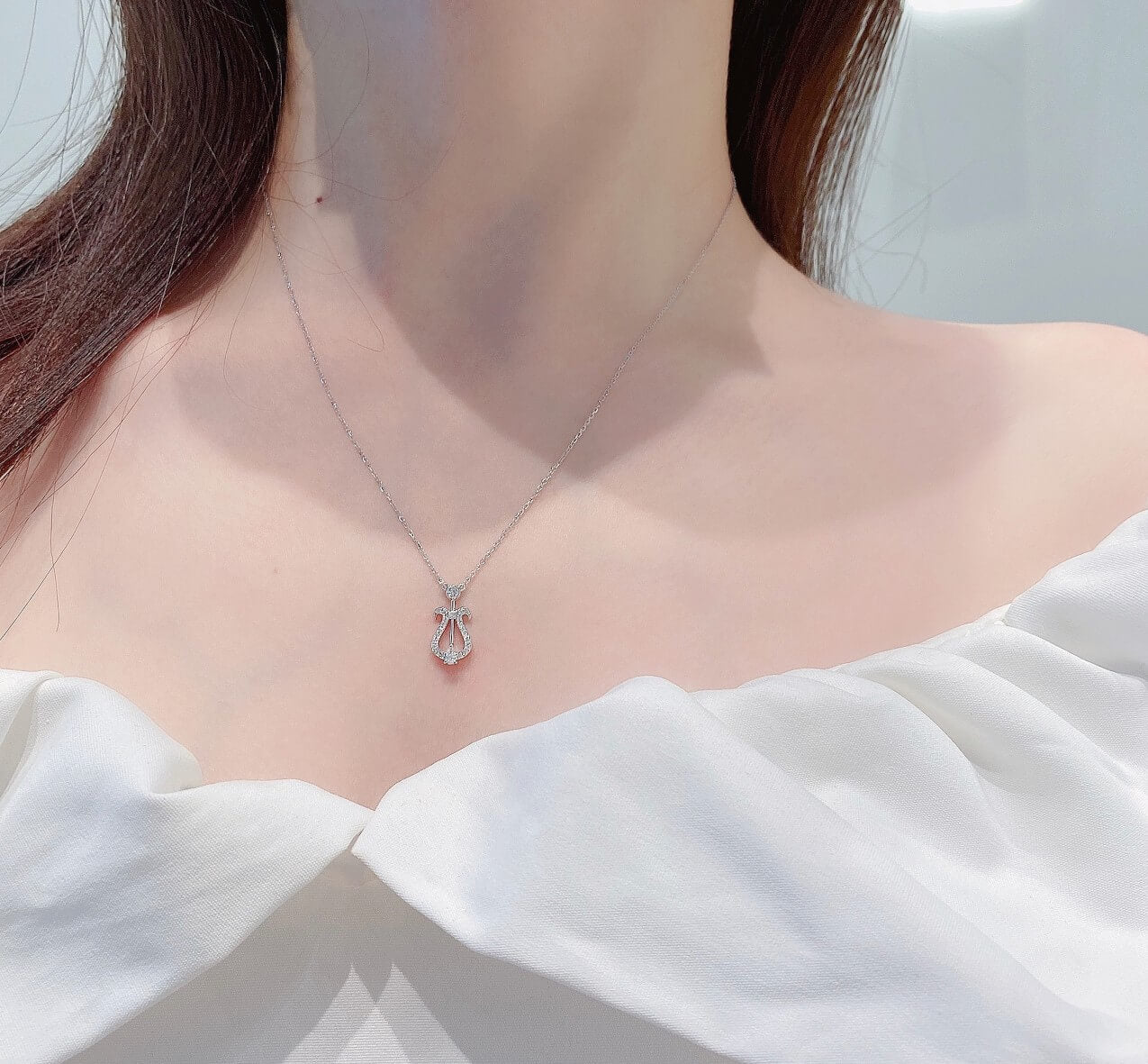 Lyre design lab grown diamond pendant necklace