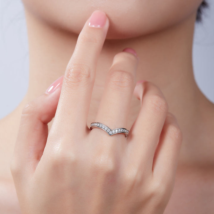 V shape full pave round cut Moissanite curved wedding band