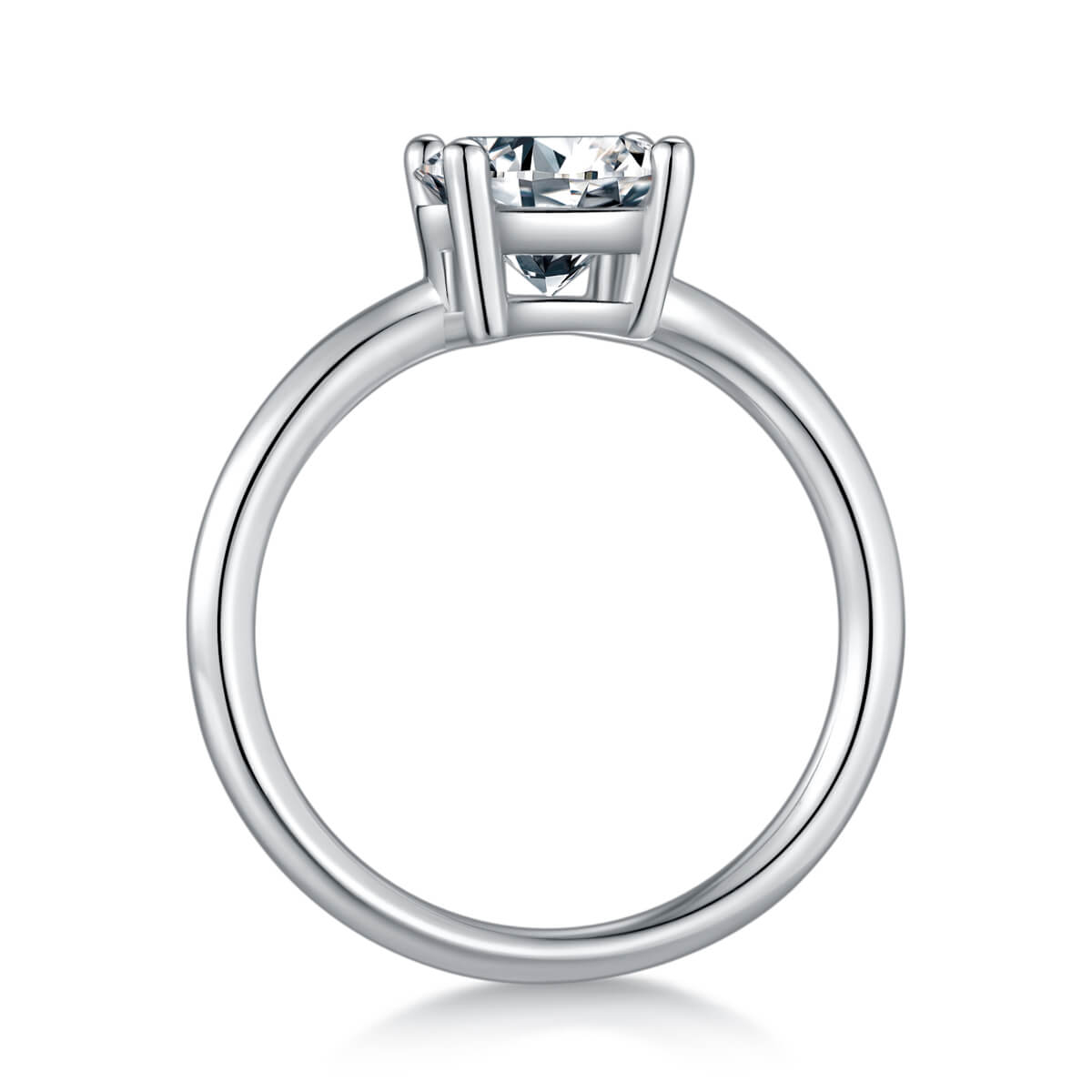 Round cut Moissanite solitaire engagement ring