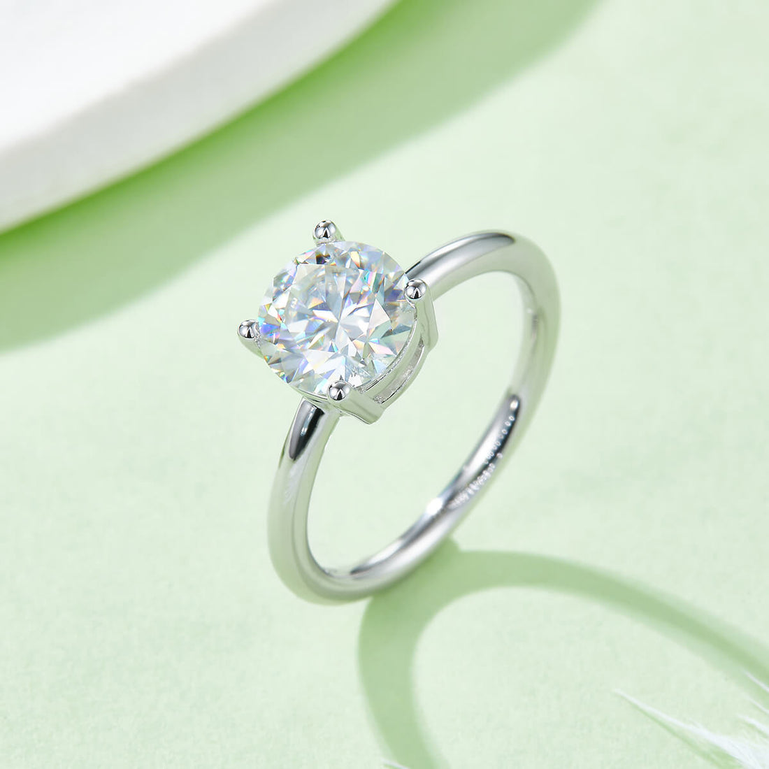 Round cut Moissanite solitaire engagement ring