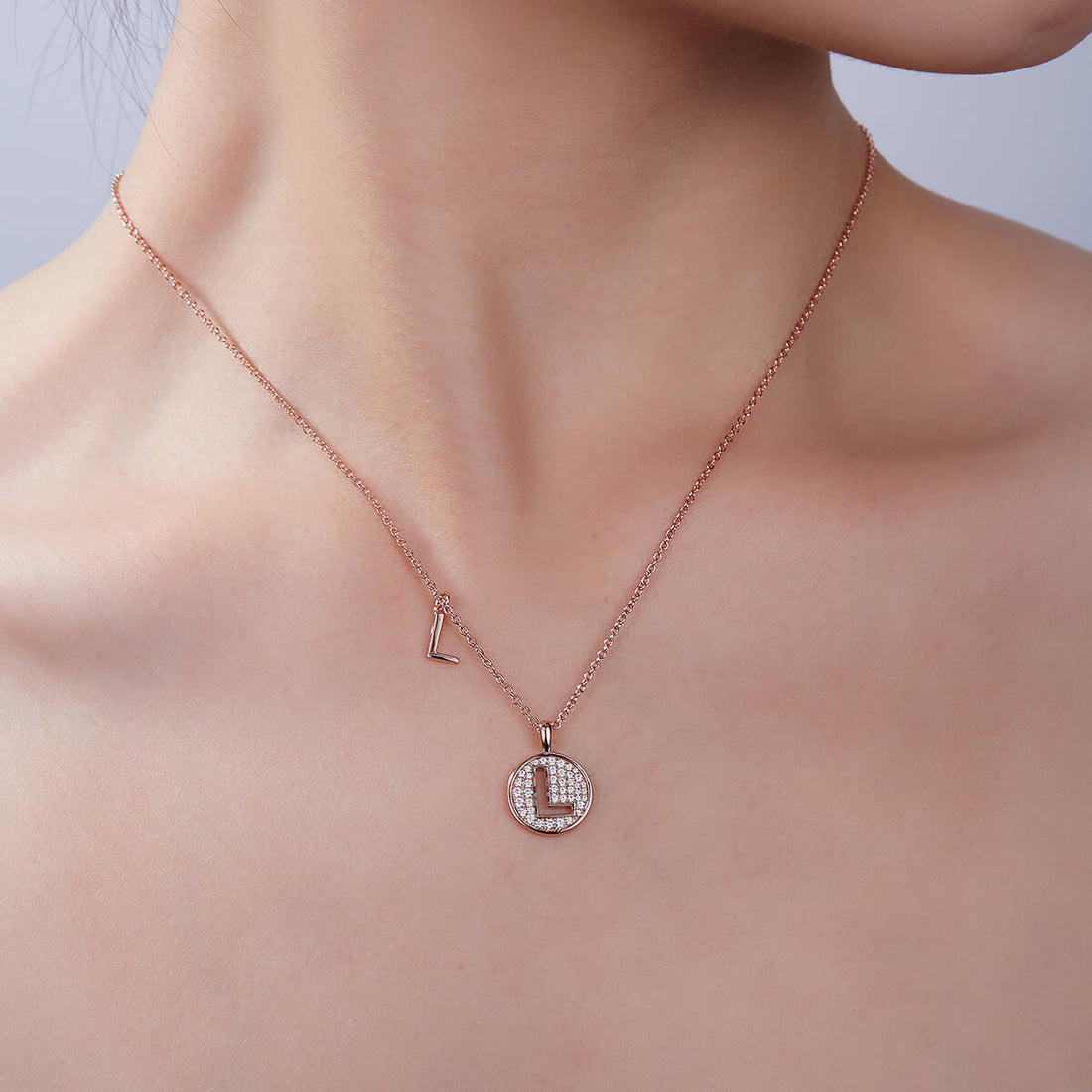 Initial alphabet L Moissanite pendant necklace
