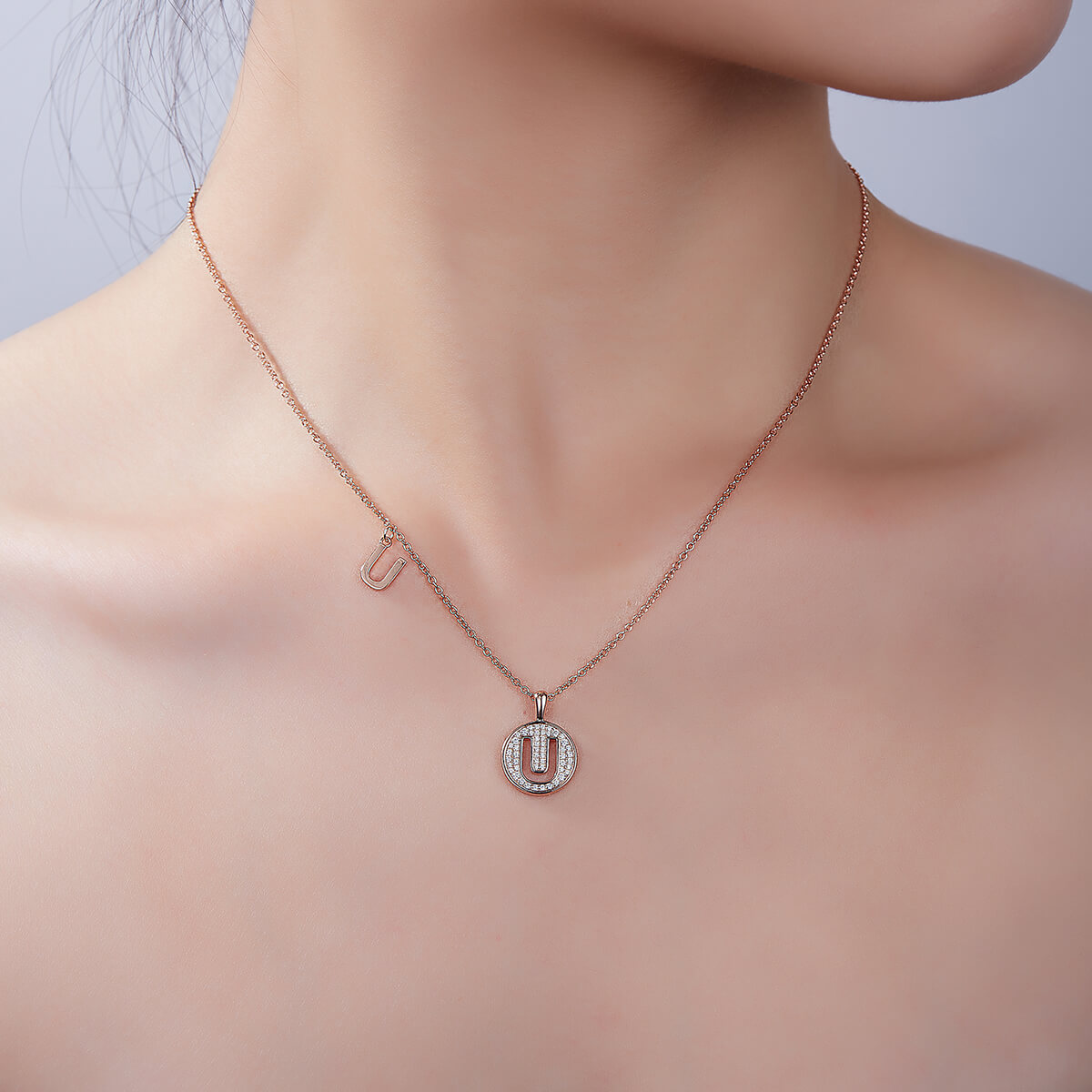 Initial alphabet U Moissanite pendant necklace