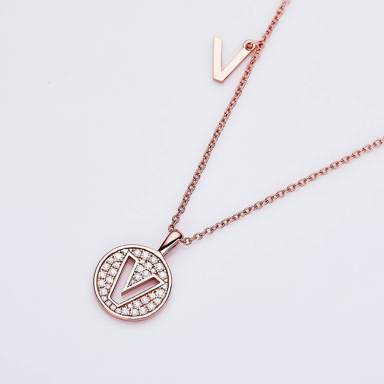 Initial alphabet V Moissanite pendant necklace