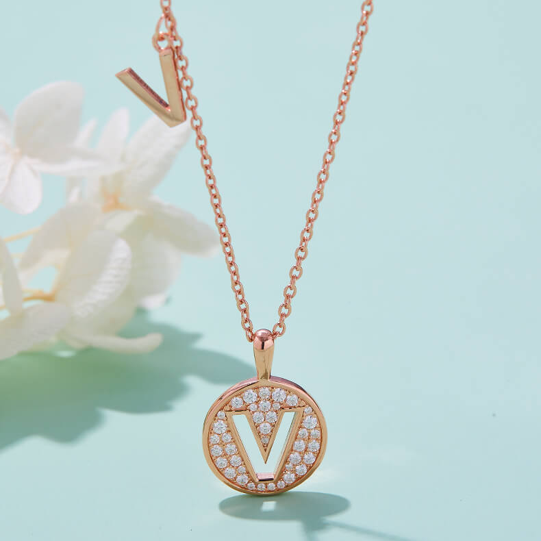 Initial alphabet V Moissanite pendant necklace