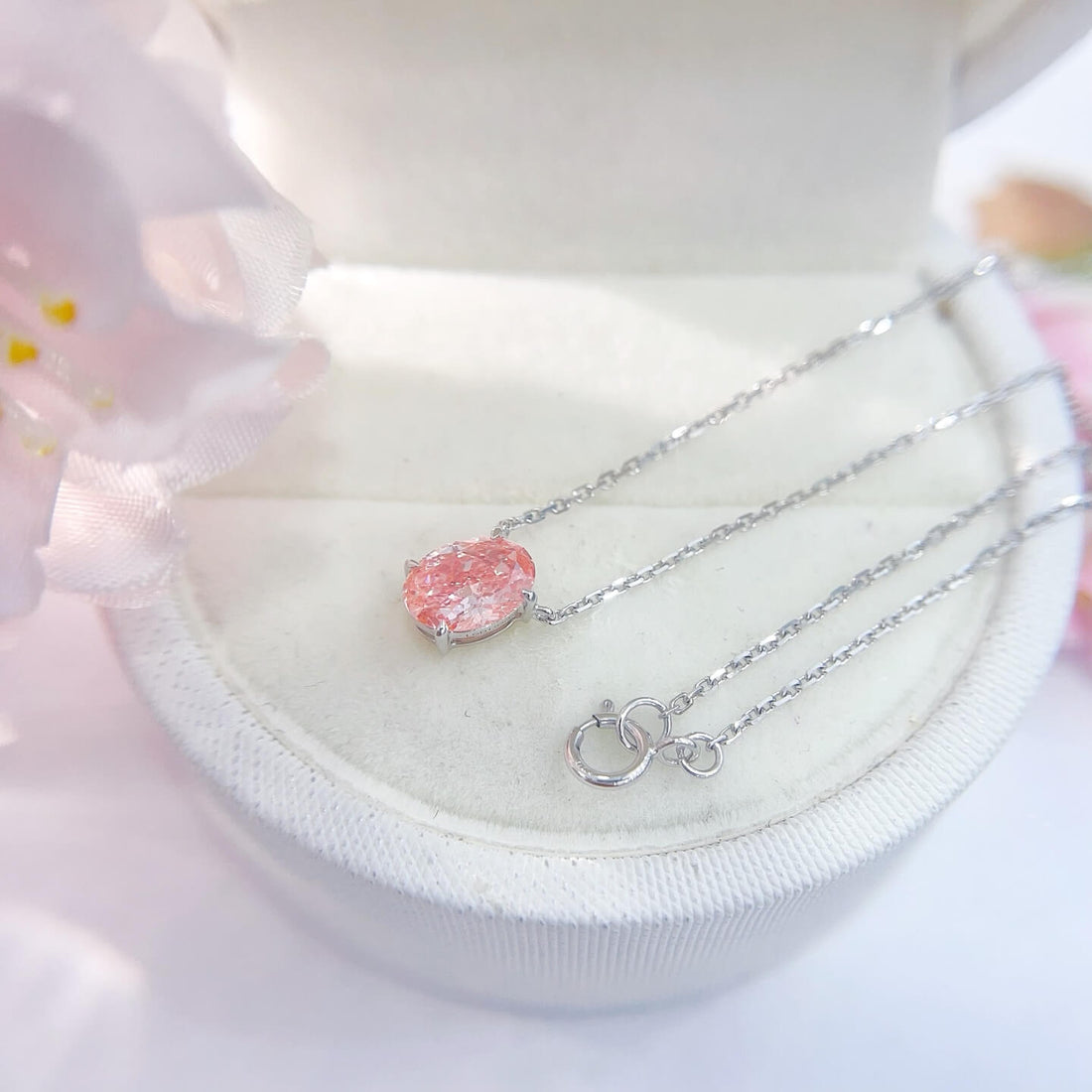 Oval cut lab grown pink diamond pendant necklace