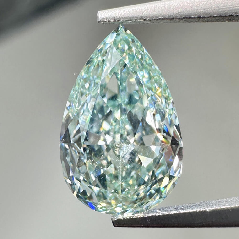 2.01ct VVS2 Pear Cut Lab Grown Green Diamond