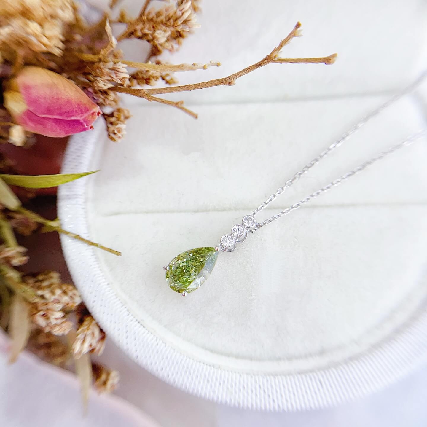 Pear cut lab grown green diamond pendant necklace