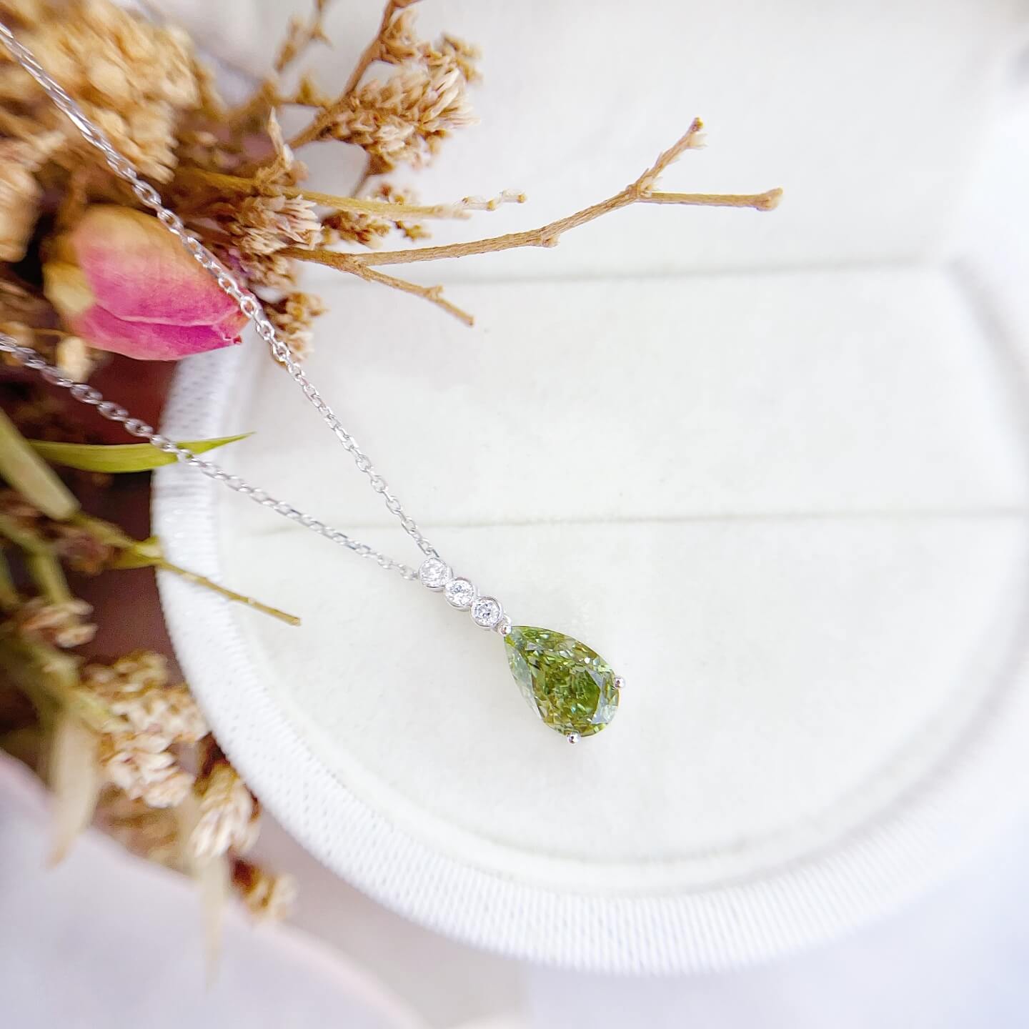 Pear cut lab grown green diamond pendant necklace