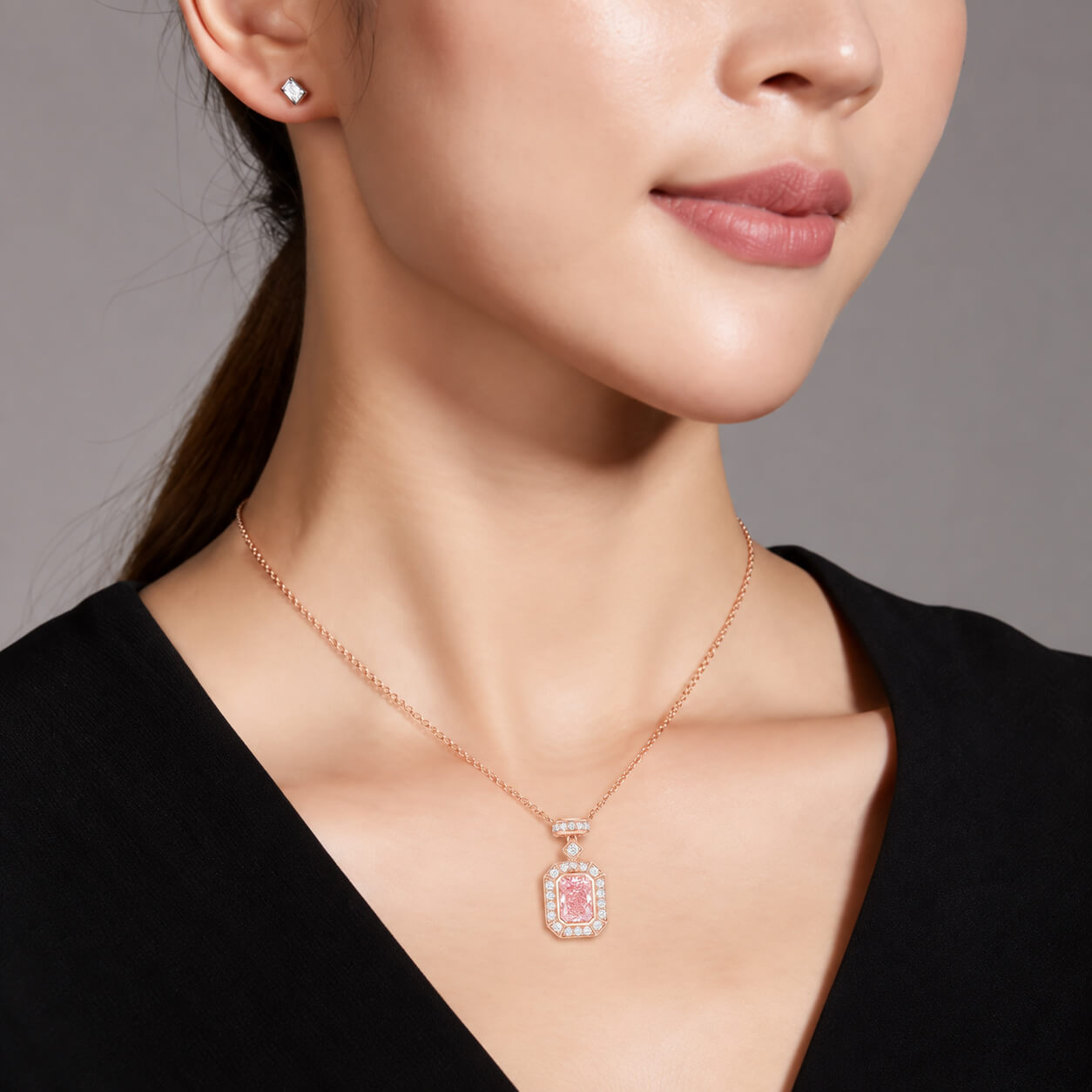 Perfume bottle design lab grown diamond pendant necklace