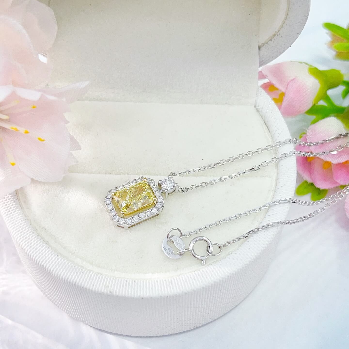 Perfume bottle design radiant cut lab grown yellow diamond necklace
