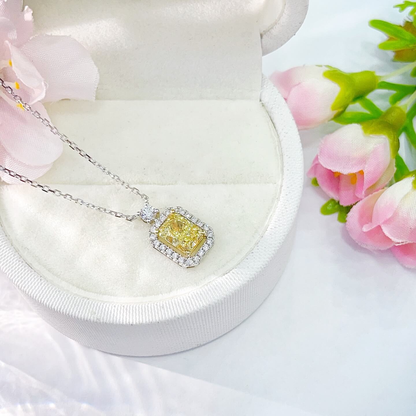 Perfume bottle design radiant cut lab grown yellow diamond necklace