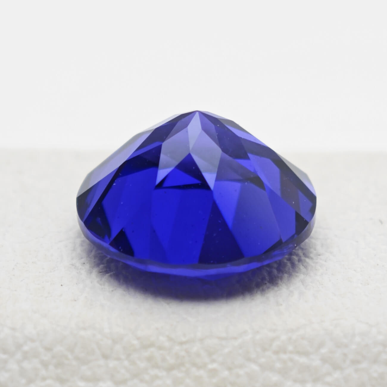 Round Brilliant Cut Lab Grown Blue Sapphire