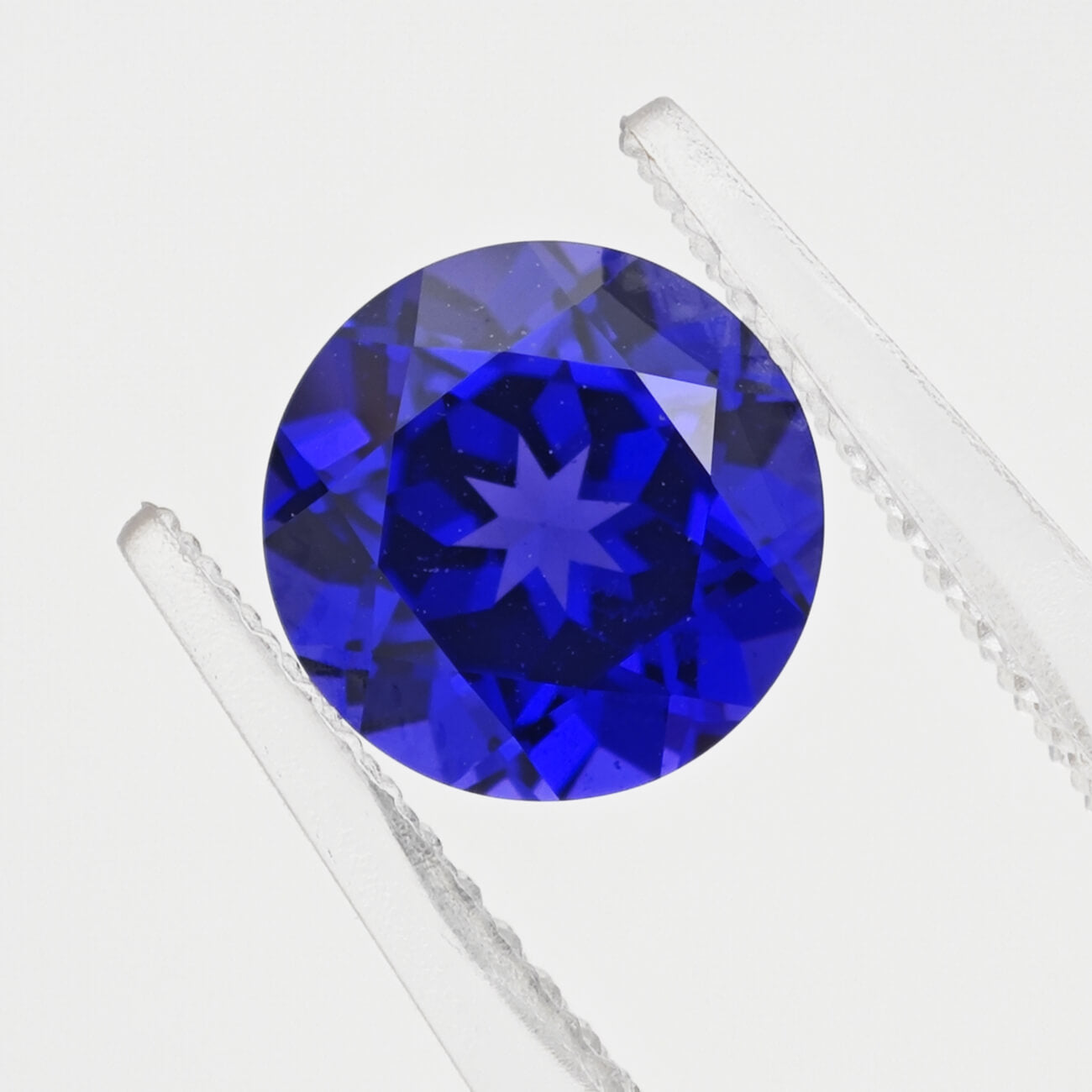 Round Brilliant Cut Lab Grown Blue Sapphire