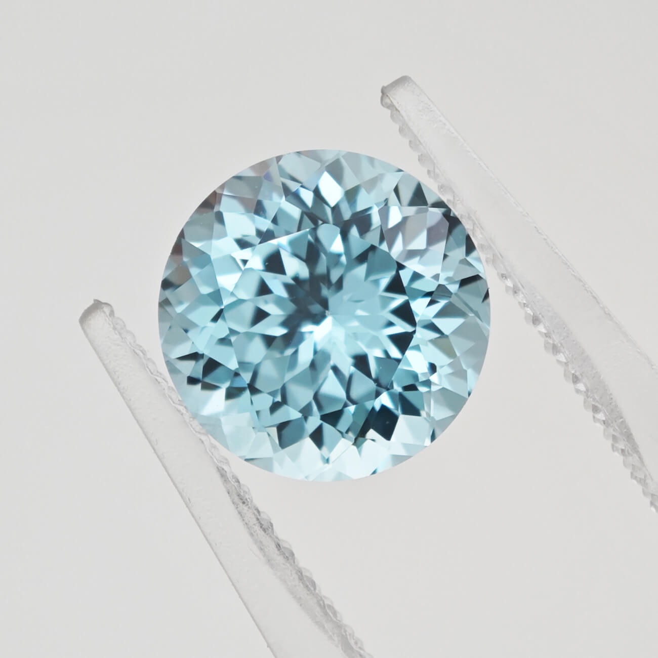 Round Brilliant Cut Lab Grown Paraiba YAG