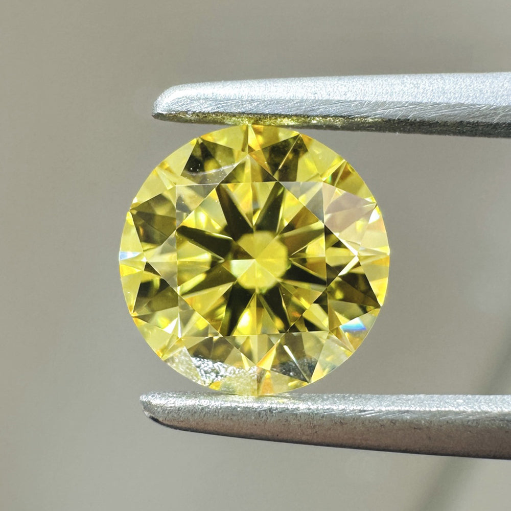 2.01ct VVS2 Round Cut Lab Grown Yellow Diamond