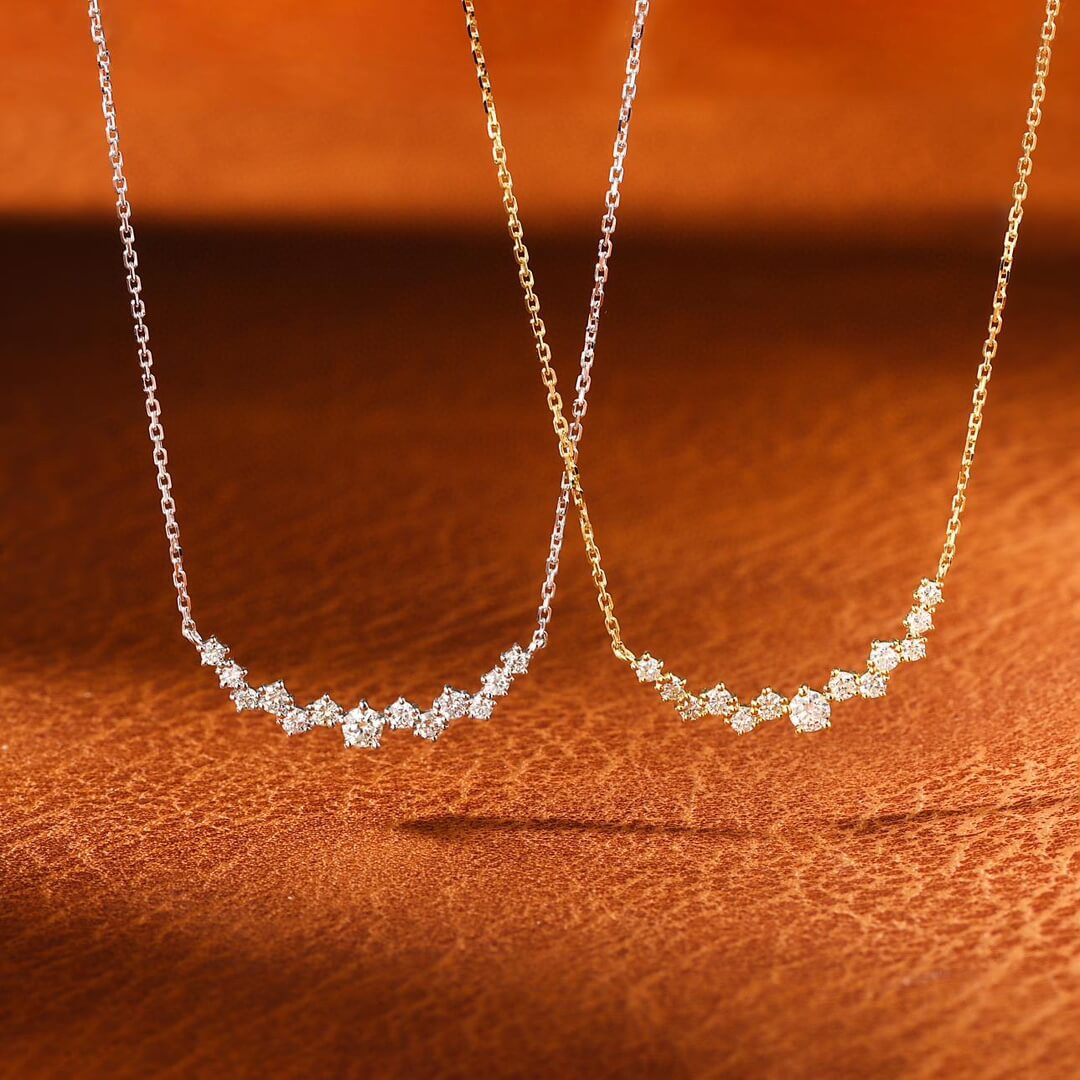 Smiling star lab grown diamond pendant necklace