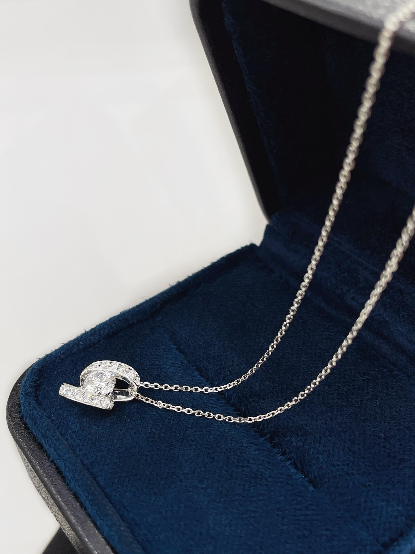 Staggered design round cut lab grown diamond necklace
