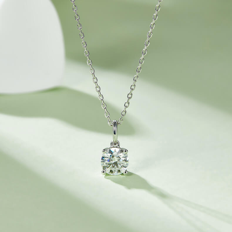 Round cut solitaire Moissanite pendant necklace