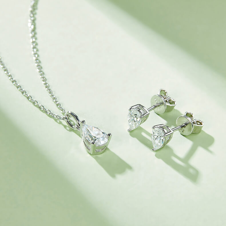 Pear cut solitaire Moissanite pendant necklace