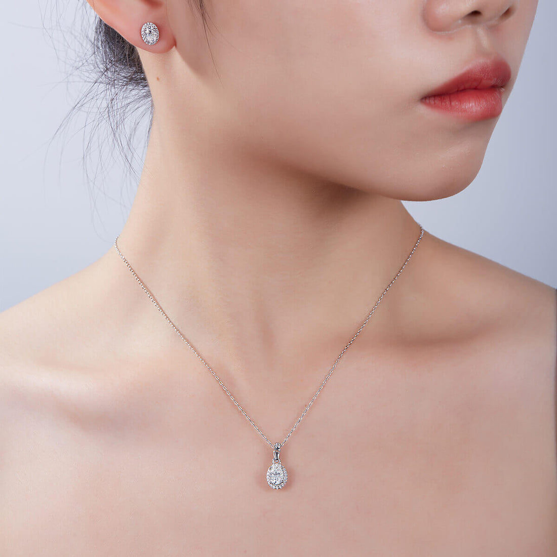 Oval cut Halo Moissanite earrings stud