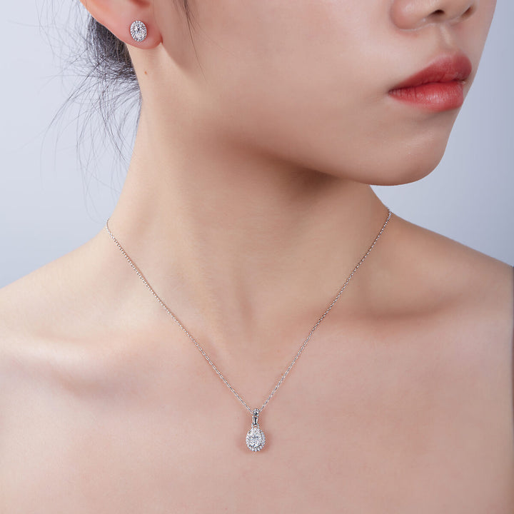 Oval cut Halo Moissanite pendant necklace