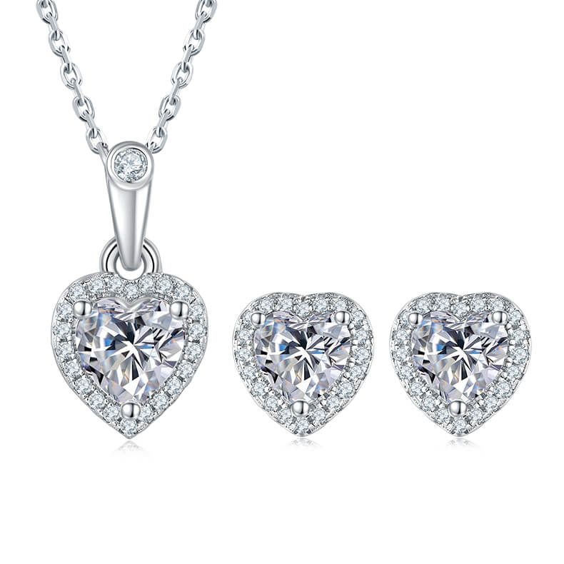 Heart cut Halo Moissanite pendant necklace