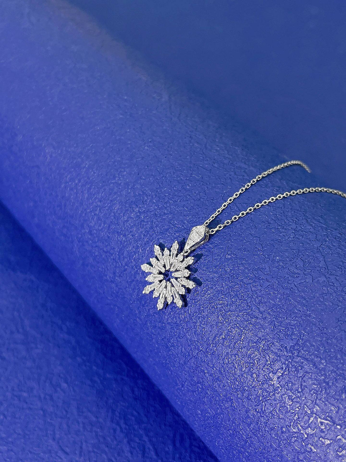Tiberium Snowflake lab grown diamond necklace