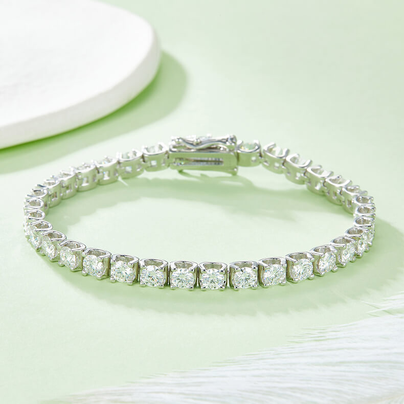 Classic round cut Moissanite tennis bracelet