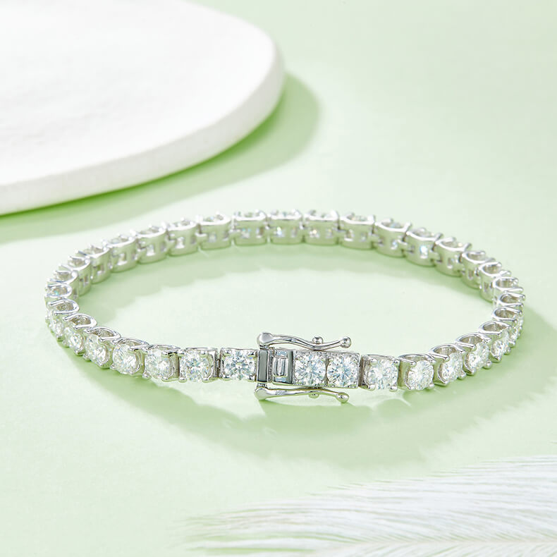 Classic round cut Moissanite tennis bracelet