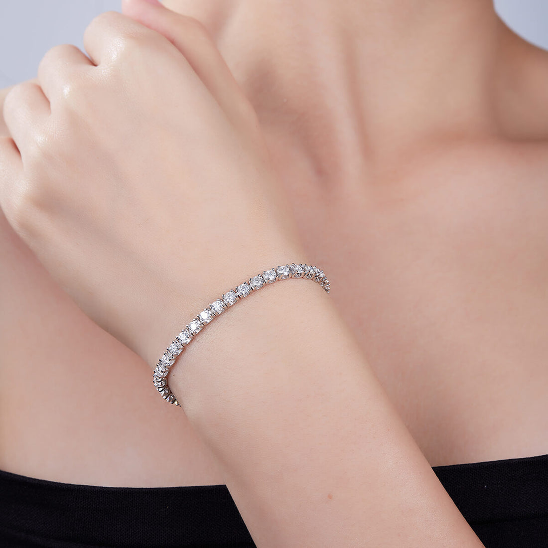 Classic round cut Moissanite tennis bracelet