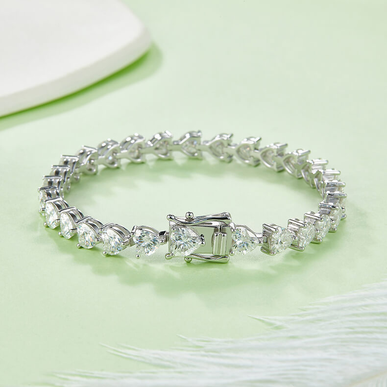 Heart cut Moissanite tennis bracelet