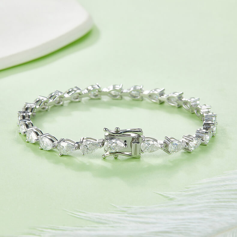Pear cut Moissanite tennis bracelet